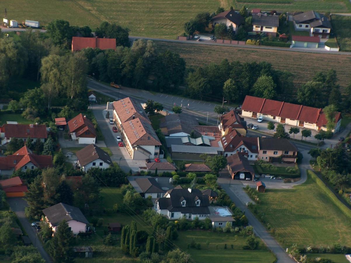 Apartmenthausmannstaetten Hausmannstatten Esterno foto