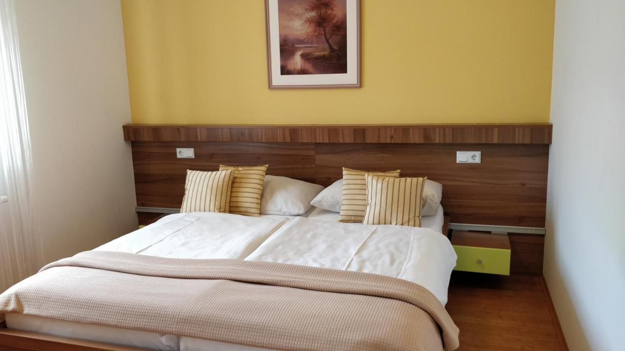 Apartmenthausmannstaetten Hausmannstatten Esterno foto