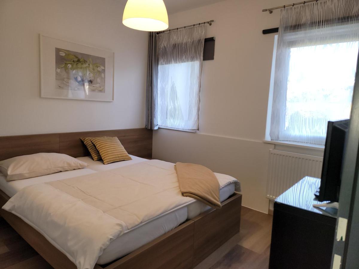Apartmenthausmannstaetten Hausmannstatten Esterno foto