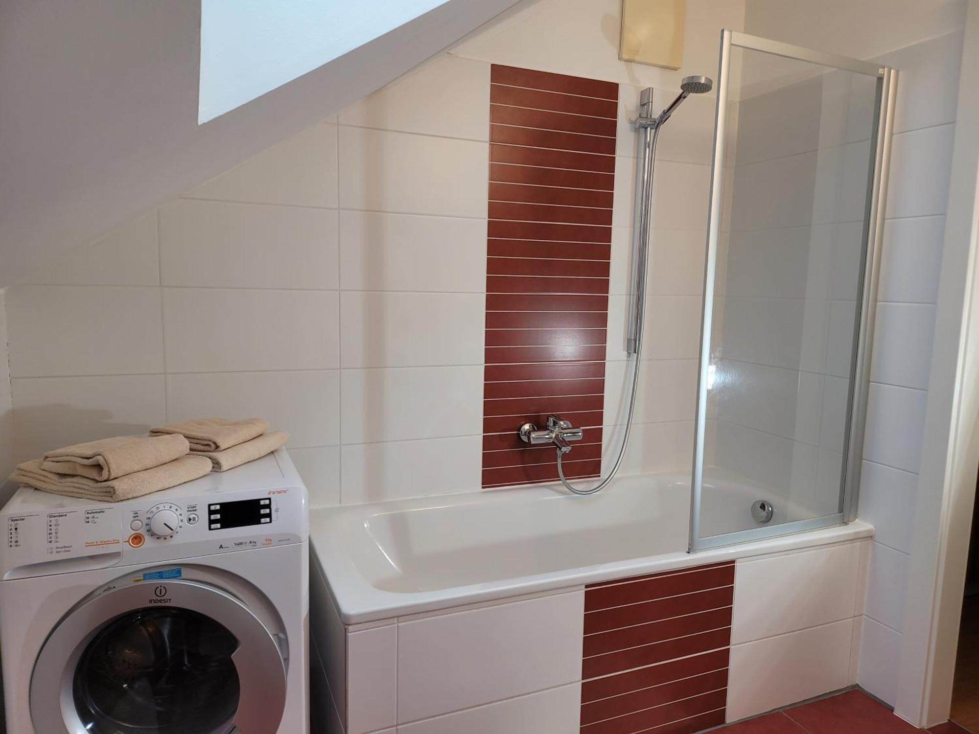 Apartmenthausmannstaetten Hausmannstatten Esterno foto