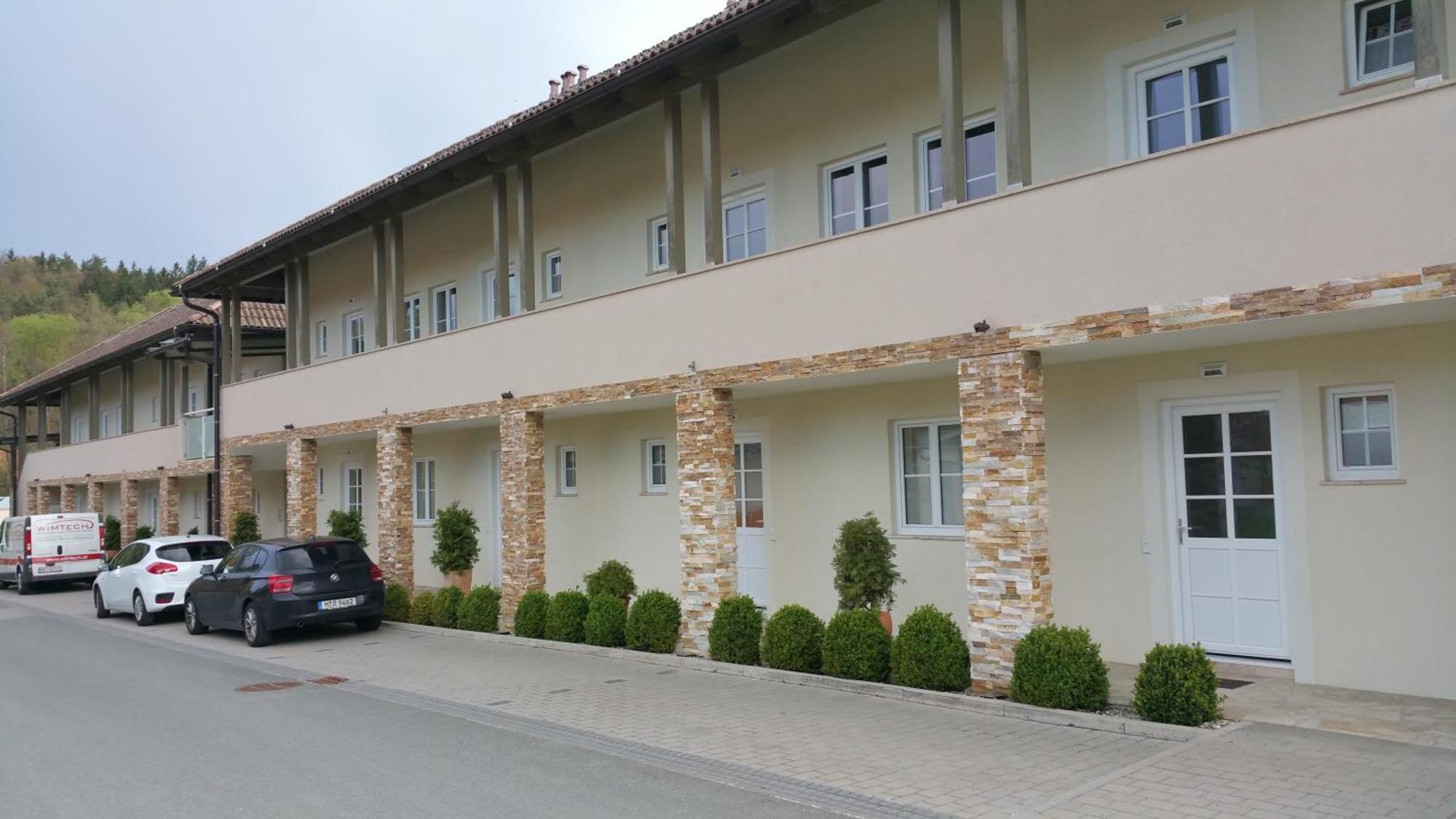 Apartmenthausmannstaetten Hausmannstatten Camera foto